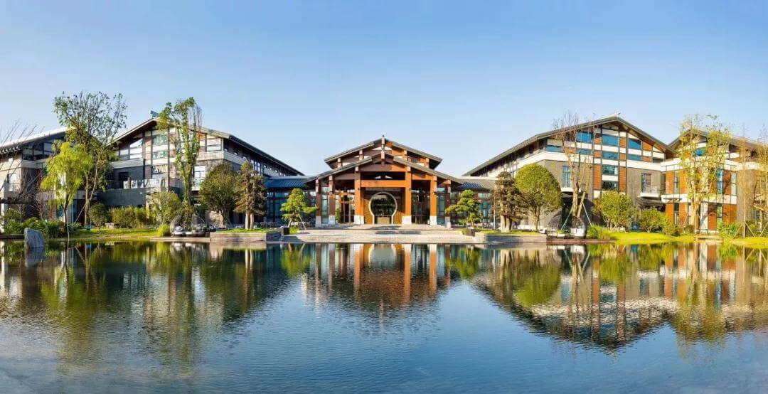 彩神8888净水器进驻五星级天汉景逸酒店 打造酒店高配!